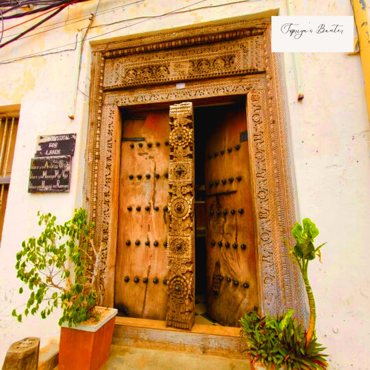 Zanzibar Doors – Relics Of Stone Town's Affluent Past – The Urge To Wander